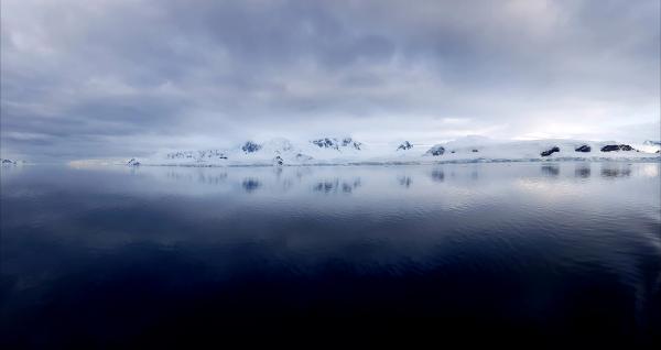 Photo Shot of Blue Body of Water