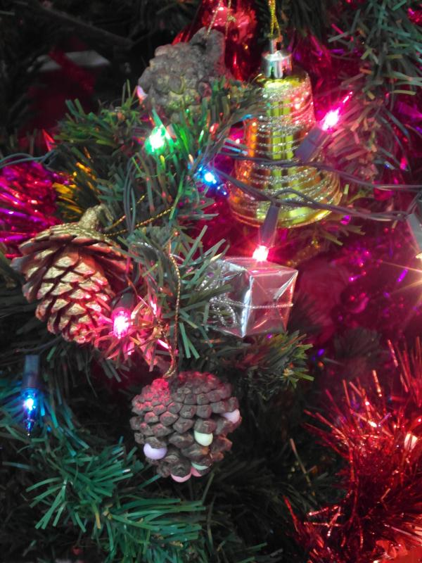 Pine Cone Xmas Decoration