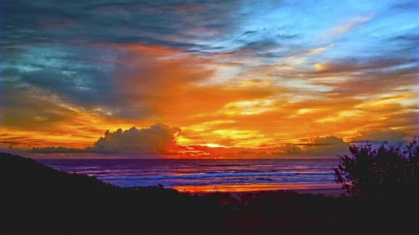 Pinky Orange Sea
