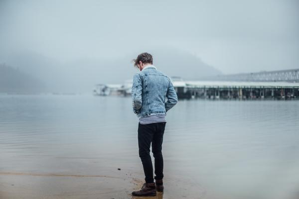 Pose on the Shore