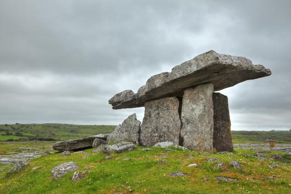 Poulnabrone Dolmen - HDR