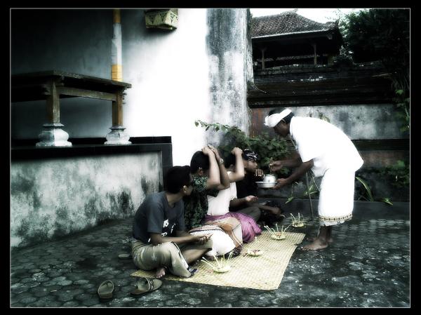 pray