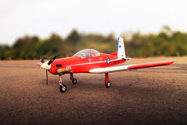 RC Sclae Phoenix PC 9 - Model Airplane