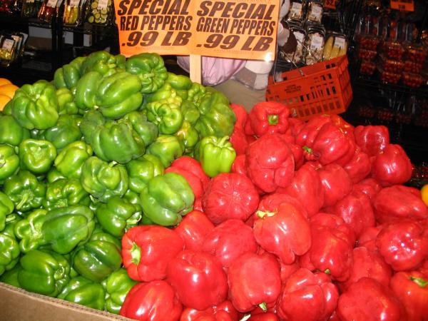 Red nad Green Market