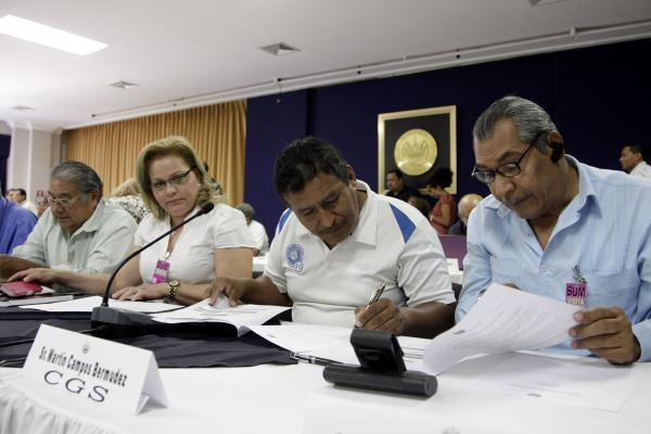 Reunión de trabajo con Sindicatos