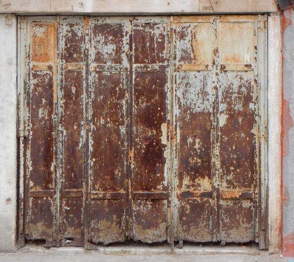 Rusty door