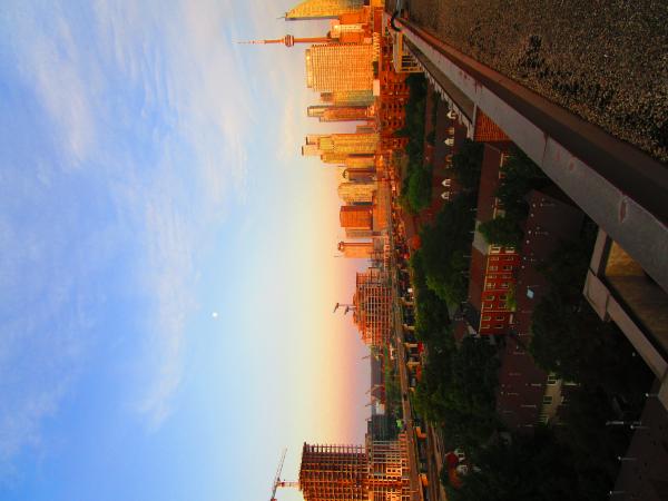 Scanning Toronto skyline, at dawn, 2017 06 12 C -ac