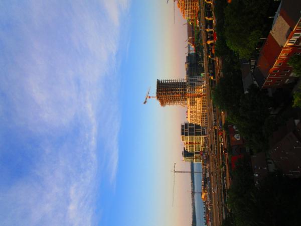 Scanning Toronto skyline, at dawn, 2017 06 12 F -ai