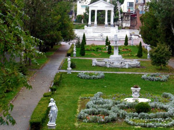 Sculptures in Gorky Park