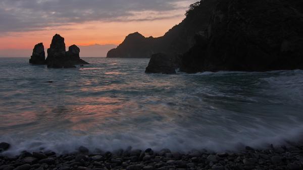 Sea Waves during Golden Hour