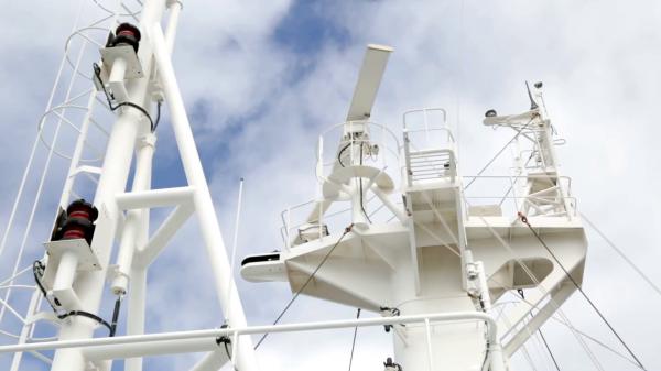 Ship antenna