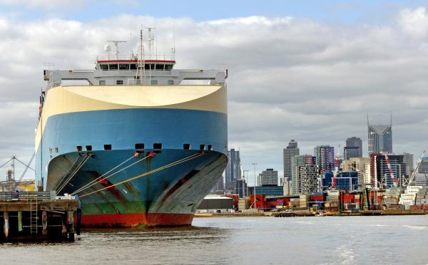 Shipping. Port of Melbourne.