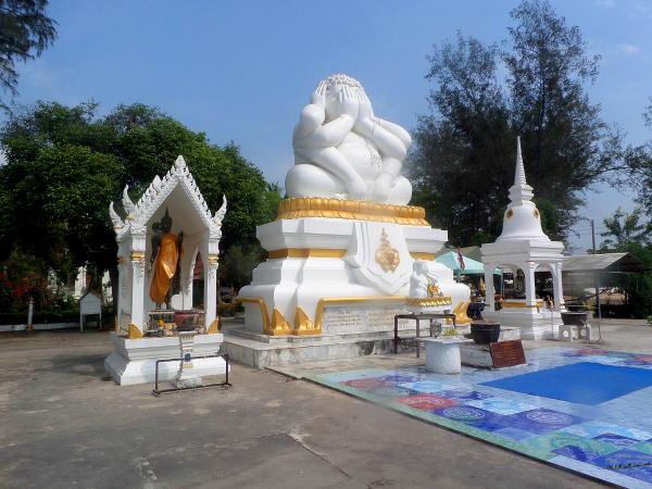 Six-armed Buddha