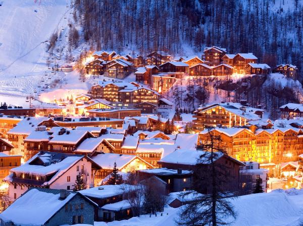 winter ski mountain