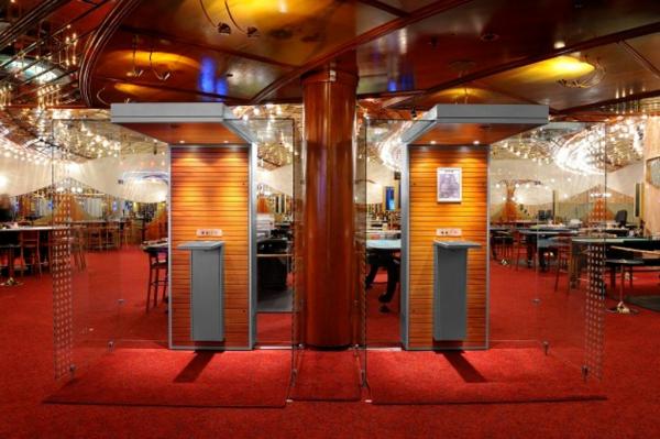 Smoke cabins in casinos