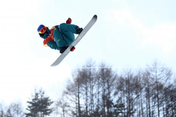 Snowboarder