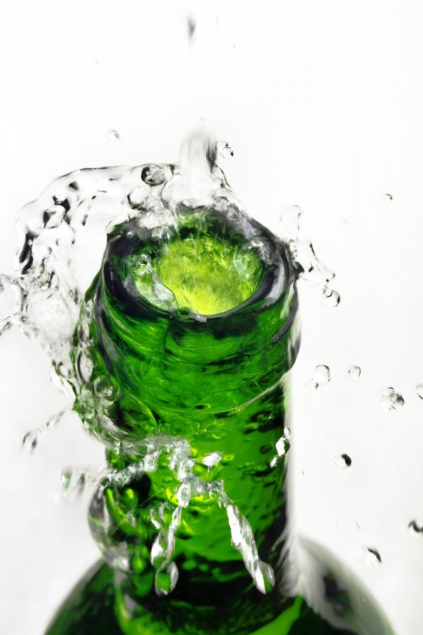 Splashing Water Bottle