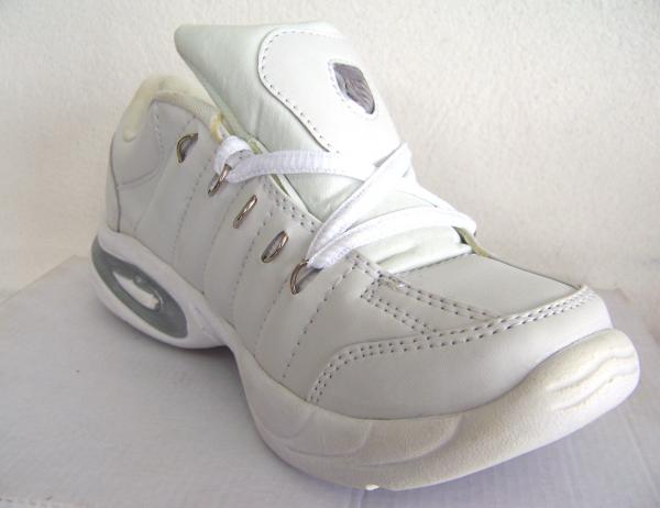 Sport shoe