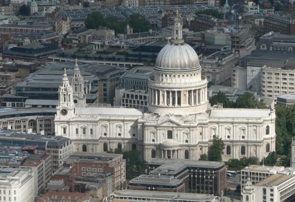 Towards st Paul's