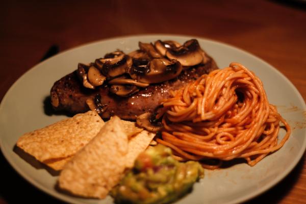 Steak With Mushroom And Spaghetti