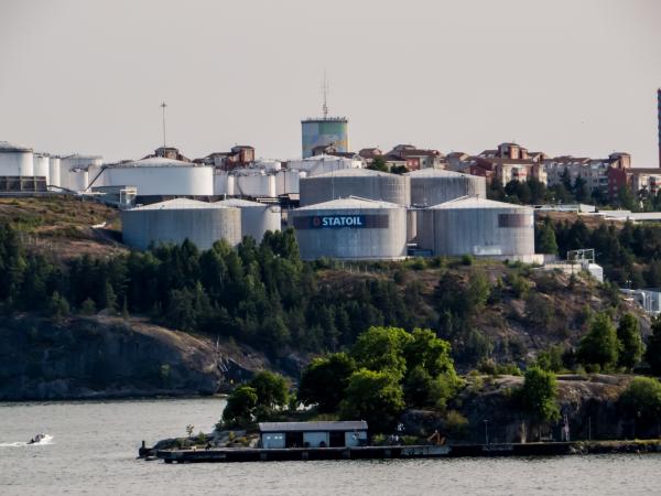 Stockholm archipelago - Islands with oil