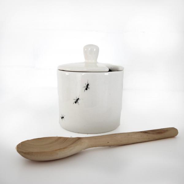Sugar pot