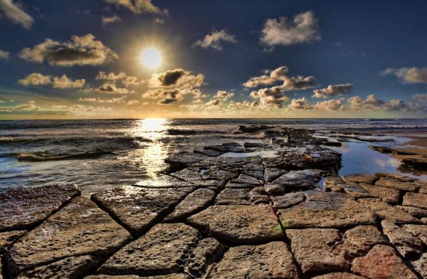 Sunny Rocks