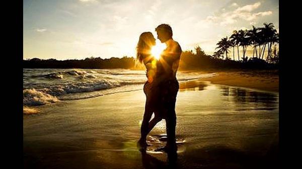 Sunset Lovers