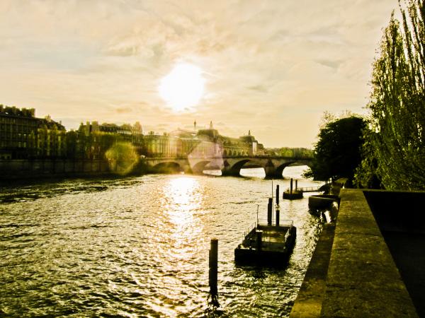 Sunset over the Seine