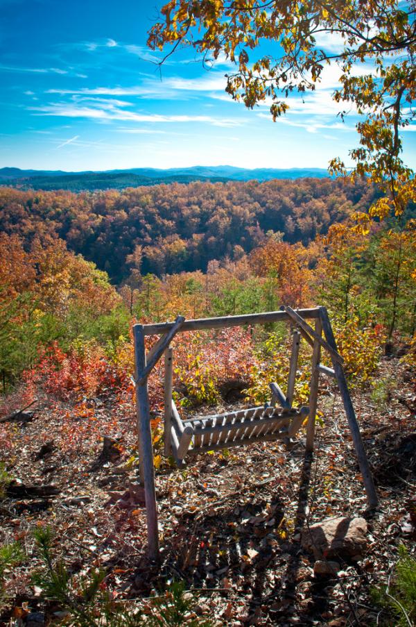 Swinging chair