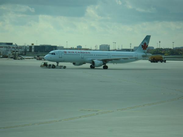 Taxiways outside Terminal 3, Pearson International Airport -z.JPG