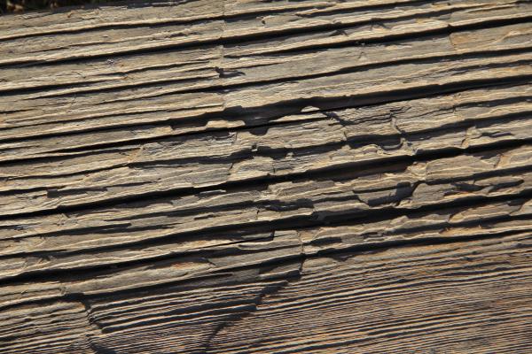 Textured wood splinters