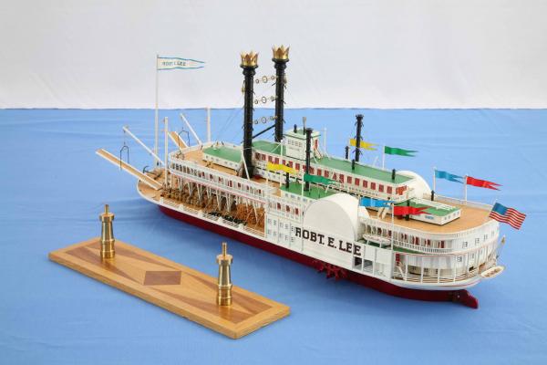 The Ship Stand