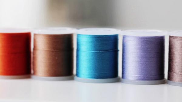 Thread spools