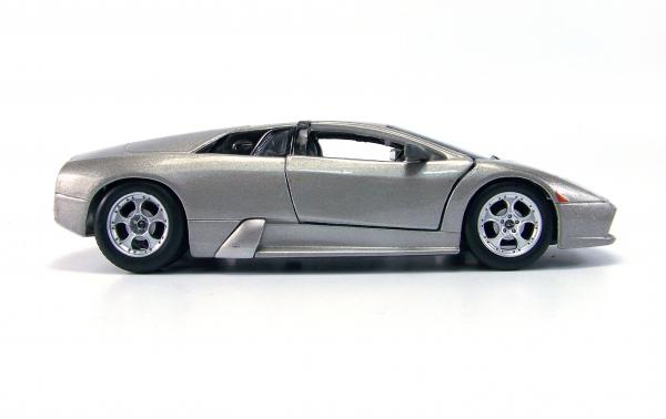Toy car