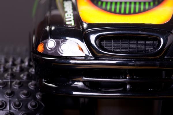 Toy car