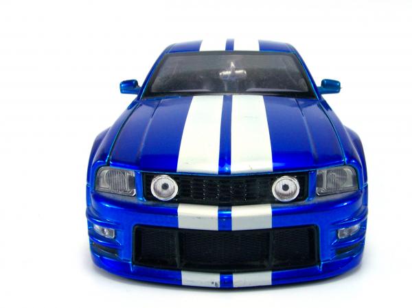 Toy car
