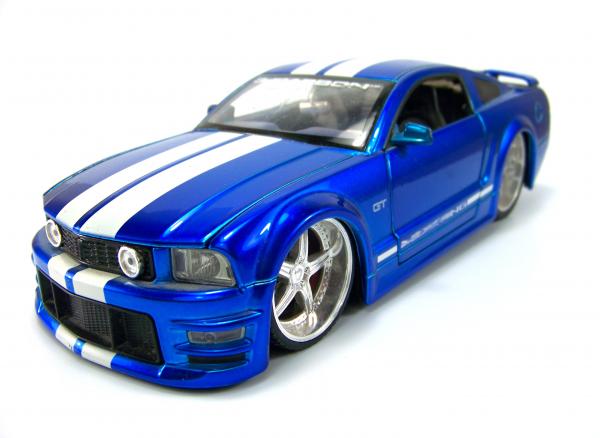 Toy car