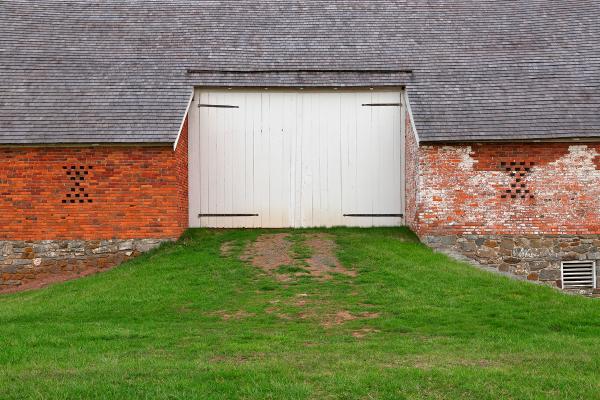 Trostle Farm Close-up - HDR