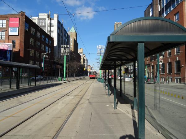 TTC streetcar 4145 on Spadina Avenue, 2014 12 20 -a
