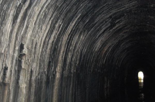 Tunnel