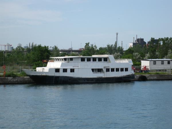 Vessels moored in the shipping channel -f.jpg