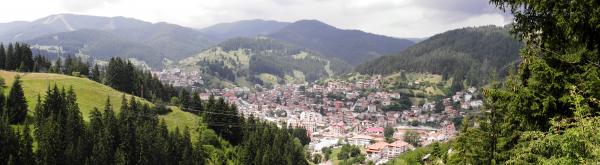 View of the town of Chepelare.