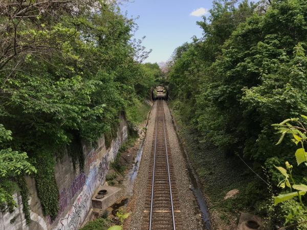 View west along railroad "Belt Line" between 25th and 26th Streets, Baltimore, MD 21218