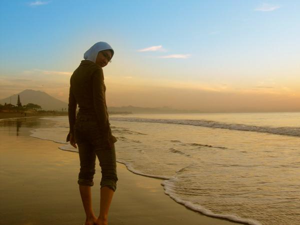 Waling on the beach