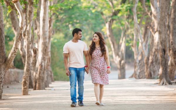 walking couple
