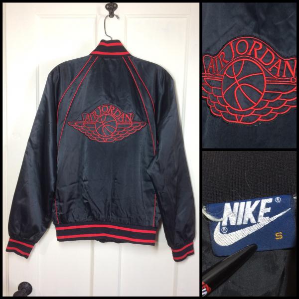 Wide Wings Bomber