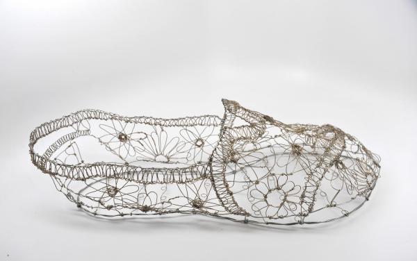 Wire shoes
