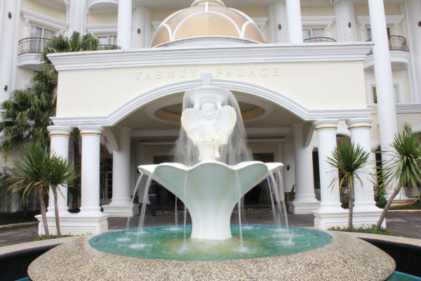 Yasmin Palace Terrace