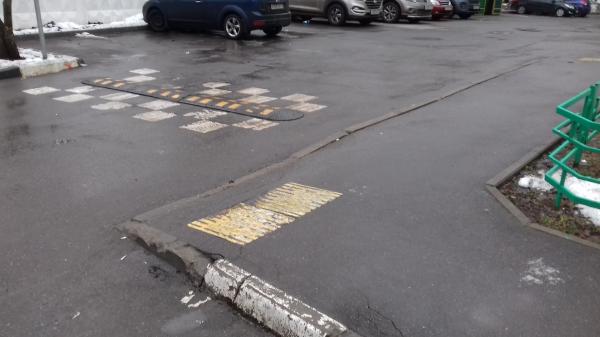 Тротуар в посёлке Института Полиомиелита